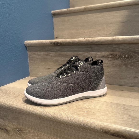 Strike Movement Chill Pill Sneakers Mid Trainer in Grey Melange - Picture 1 of 9
